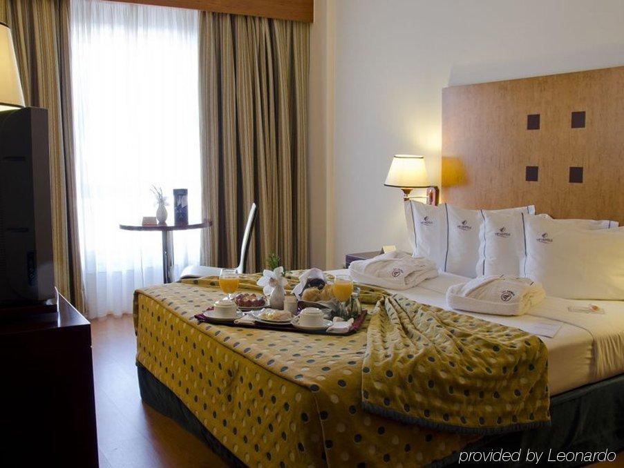 סנטה איריה דה אזויה Vip Executive Santa Iria Hotel מראה חיצוני תמונה